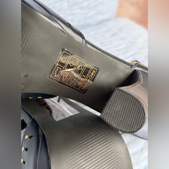 B.A.I.T. Footwear - Navy Letty Heels - Picture 5 of 5